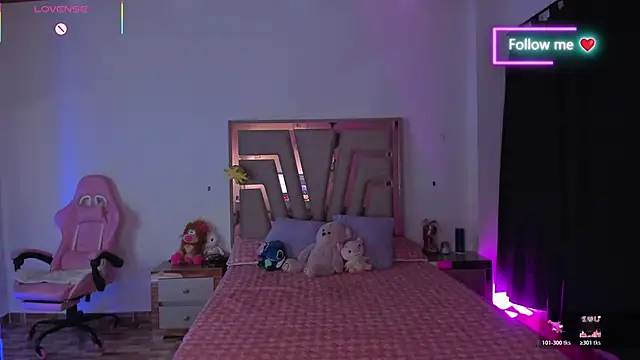 Snapshot of lunaarose chatting on February 2026 04:10:02 AM lunaarose online show from February 2026 04:10:02 AM