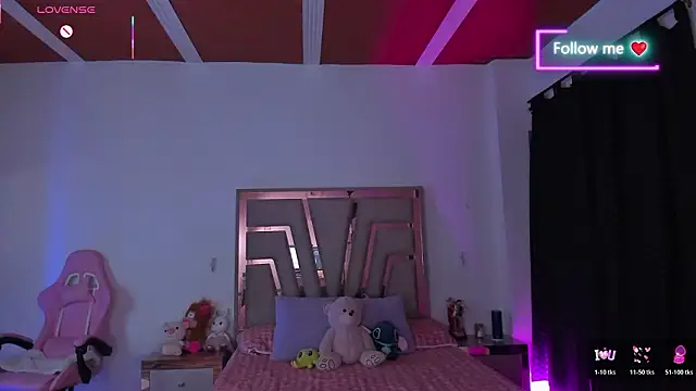 Snapshot of lunaarose chatting on February 2026 03:06:01 AM lunaarose online show from February 2026 03:06:01 AM