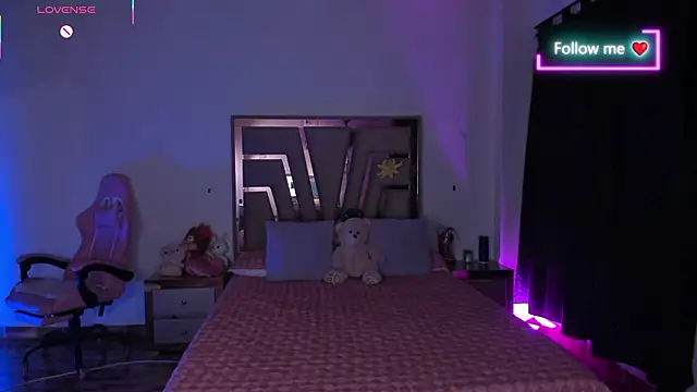 Snapshot of lunaarose chatting on February 2026 03:40:01 AM lunaarose online show from February 2026 03:40:01 AM