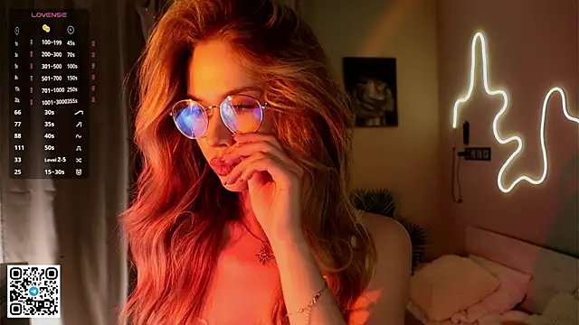 BeatrixCharton online show from October 2025 07:03:01 PM