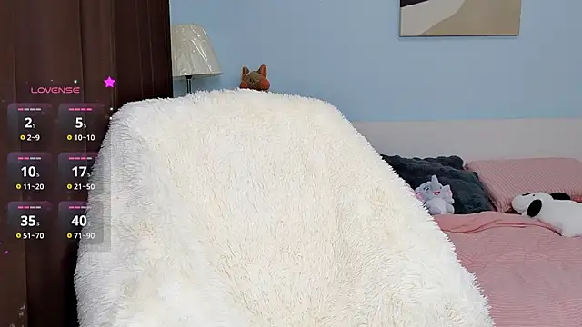 ViViennepp online show from March 2026 05:50:01 PM