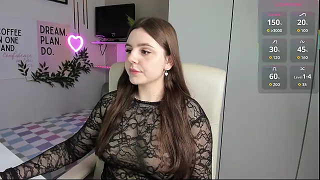 Snapshot of LiaWoow chatting on October 2025 09:08:01 AM LiaWoow online show from October 2025 09:08:01 AM