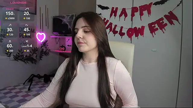 Snapshot of LiaWoow chatting on October 2025 07:42:01 AM LiaWoow online show from October 2025 07:42:01 AM