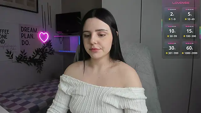 Snapshot of LiaWoow chatting on November 2025 02:39:01 PM LiaWoow online show from November 2025 02:39:01 PM