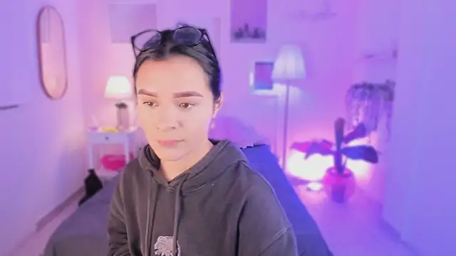 Snapshot of emma_soul1 chatting on November 2025 12:43:01 AM emma soul1 online show from November 2025 12:43:01 AM