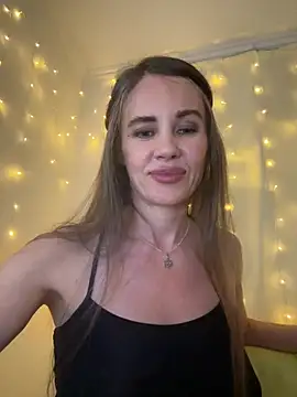 LucieMack online show from June 2026 05:32:01 PM