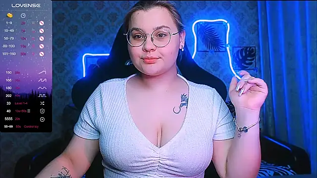 InLoveWithLife26 online show from May 2026 12:04:01 AM