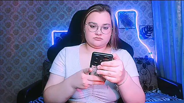 InLoveWithLife26 online show from June 2026 05:59:02 PM
