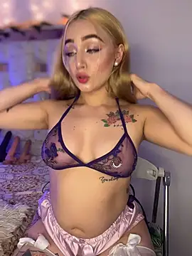 Sara Sophia420 online show from May 2026 06:33:01 AM