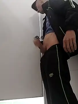 nacho20cmhot online show from September 2025 04:45:01 PM