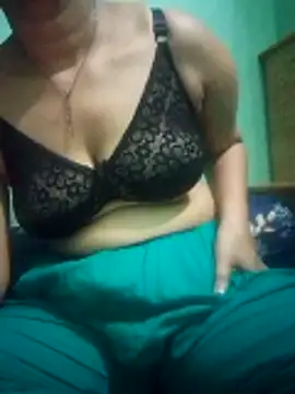 Snapshot of Maria_Mahi chatting on December 2025 02:51:02 AM Maria Mahi online show from December 2025 02:51:02 AM