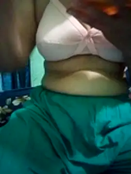 Snapshot of Maria_Mahi chatting on January 2026 03:15:01 PM Maria Mahi online show from January 2026 03:15:01 PM