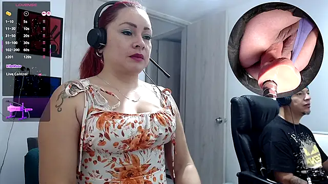 leidydi223 online show from November 2025 03:21:01 PM