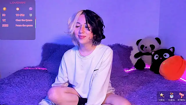 Sofia Equis online show from September 2025 11:04:02 PM
