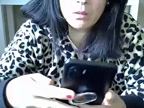 ITALIANASISIXX online show from November 2025 10:14:02 AM