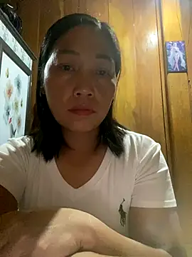 Snapshot of Lai005 chatting on September 2025 07:48:02 PM Lai005 online show from September 2025 07:48:02 PM