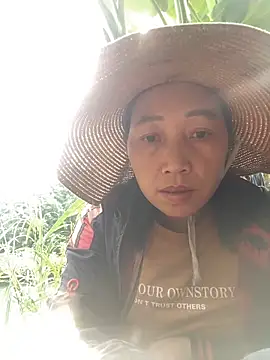 Snapshot of Lai005 chatting on October 2025 12:31:01 AM Lai005 online show from October 2025 12:31:01 AM