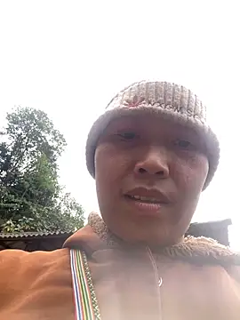 Snapshot of Lai005 chatting on December 2025 03:44:02 AM Lai005 online show from December 2025 03:44:02 AM