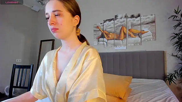 Camilla Kelly online show from March 2026 01:12:01 AM