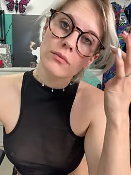 TheRealJessyLey online show from April 2026 07:23:01 PM