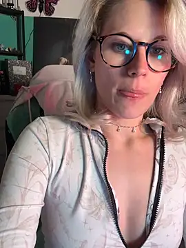 TheRealJessyLey online show from May 2026 05:54:01 PM