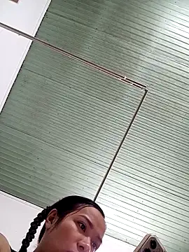 Rose 194 online show from October 2025 02:50:01 PM