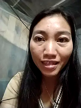 Snapshot of PhienPhien chatting on October 2025 10:34:02 AM PhienPhien online show from October 2025 10:34:02 AM