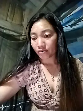 Snapshot of PhienPhien chatting on October 2025 05:45:01 PM PhienPhien online show from October 2025 05:45:01 PM