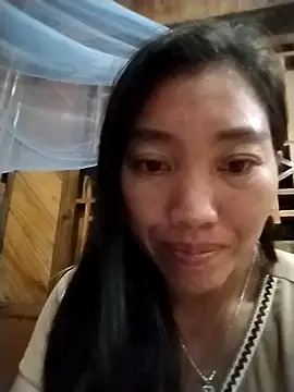 Snapshot of PhienPhien chatting on October 2025 01:34:01 PM PhienPhien online show from October 2025 01:34:01 PM