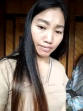 Snapshot of PhienPhien chatting on October 2025 03:06:01 AM PhienPhien online show from October 2025 03:06:01 AM