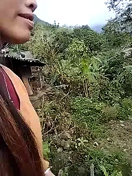 Snapshot of PhienPhien chatting on October 2025 11:49:01 PM PhienPhien online show from October 2025 11:49:01 PM