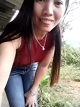 Snapshot of PhienPhien chatting on October 2025 10:30:01 AM PhienPhien online show from October 2025 10:30:01 AM