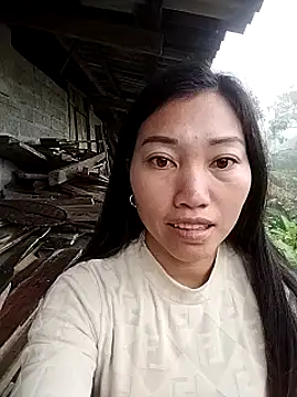 Snapshot of PhienPhien chatting on November 2025 12:12:01 AM PhienPhien online show from November 2025 12:12:01 AM