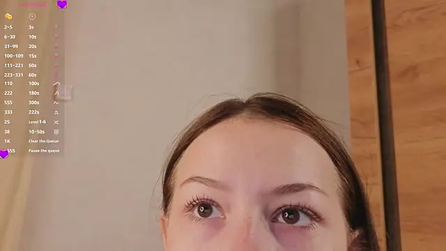 Snapshot of BlushinBloom chatting on October 2025 06:05:02 AM BlushinBloom online show from October 2025 06:05:02 AM