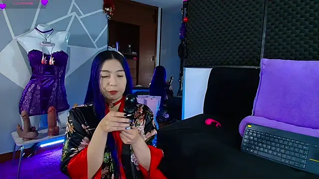 karlamoon23 online show from June 2026 03:49:02 PM