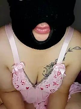 Snapshot of 1Malika chatting on September 2025 07:46:02 AM 1Malika online show from September 2025 07:46:02 AM