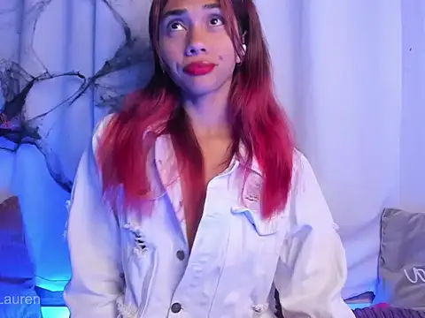 Snapshot of Laurenn_2 chatting on October 2025 04:20:02 AM Laurenn 2 online show from October 2025 04:20:02 AM