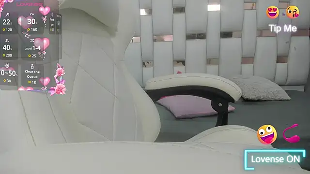Snapshot of Katalina_red chatting on September 2025 07:35:01 PM Katalina red online show from September 2025 07:35:01 PM