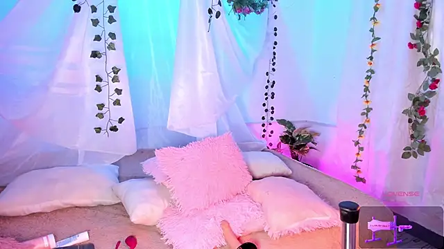 Lolalewis777 online show from February 2026 02:42:02 PM