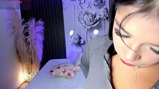 ShaniaDaniels online show from April 2026 10:37:02 PM