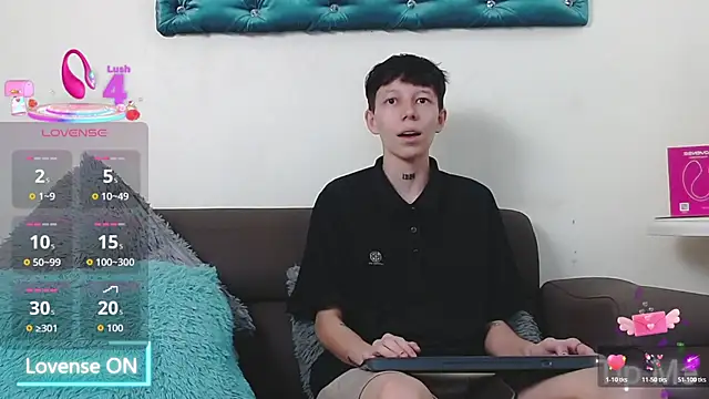 LiamBrown09 online show from December 2025 08:06:01 PM