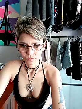 Lulypsicologasexual online show from October 2025 06:09:01 PM