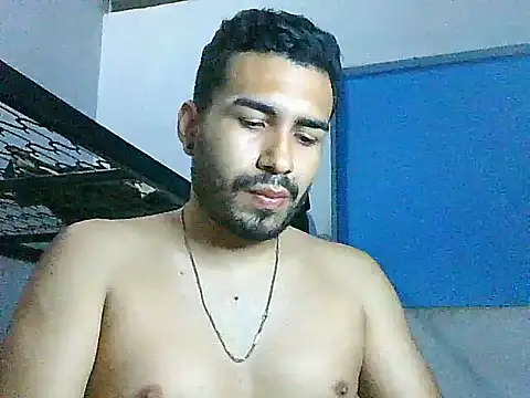 Snapshot of Alessandrogrey chatting on October 2025 04:22:01 AM Alessandrogrey online show from October 2025 04:22:01 AM