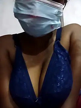 Snapshot of MickMicky chatting on February 2026 05:33:01 PM MickMicky online show from February 2026 05:33:01 PM