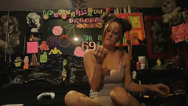 Snapshot of Splash_Queen420 chatting on August 2026 12:01:02 AM Splash Queen420 online show from August 2026 12:01:02 AM