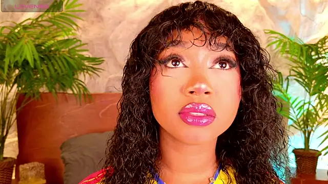 alisonn moon online show from June 2026 10:32:01 PM