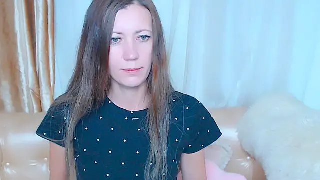 Snapshot of Bom_Mia_Bom chatting on October 2025 11:38:01 PM Bom Mia Bom online show from October 2025 11:38:01 PM