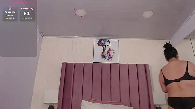 AriannaAdames online show from June 2026 01:47:01 PM