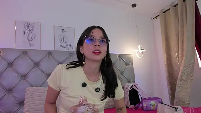 Naughty Couple83 online show from May 2026 07:07:02 PM