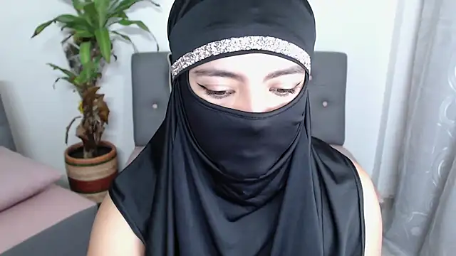 jade nassar online show from October 2025 07:22:02 PM